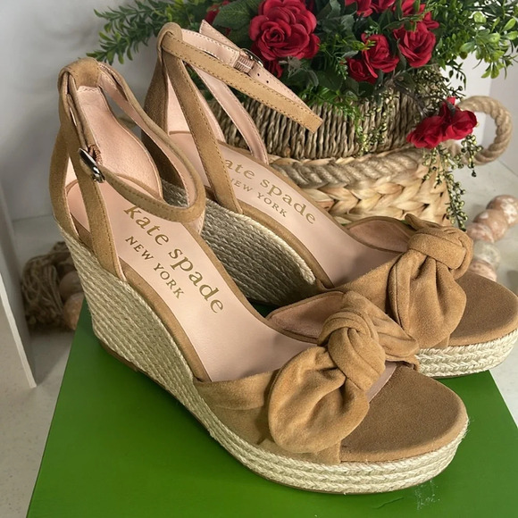 Kate Spade New York Tianna Platform Wedges Sz 9.5 Medium Biscotti - Picture 11 of 12